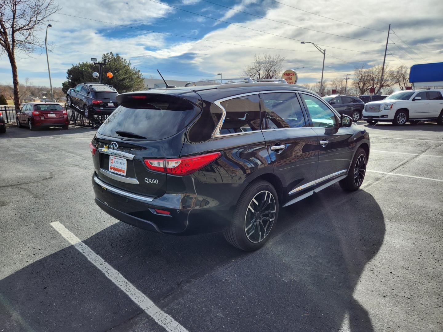 2014 INFINITI QX60 BASE AWD (5N1AL0MM9EC) with an 3.5L V6 DOHC 24V engine, located at 10890 W. Colfax Ave., Lakewood, CO, 80215, (303) 274-7692, 39.739914, -105.120132 - Photo#5